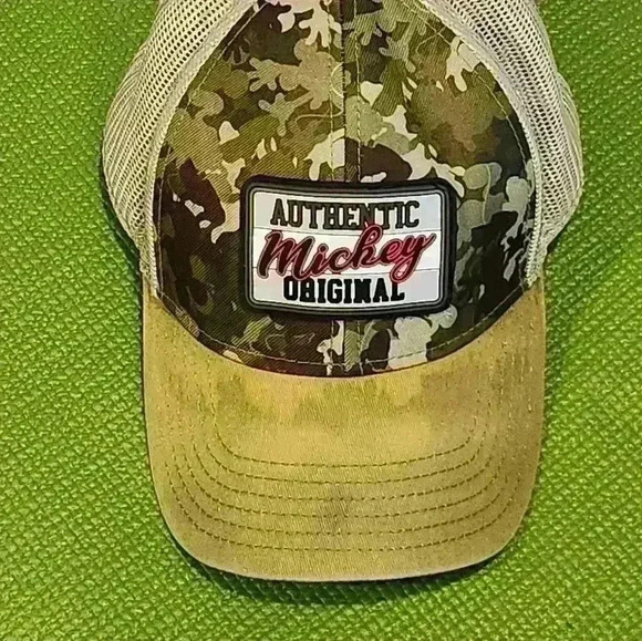 Authentic Disney original camo snapback mesh back hat - Picture 1 of 9